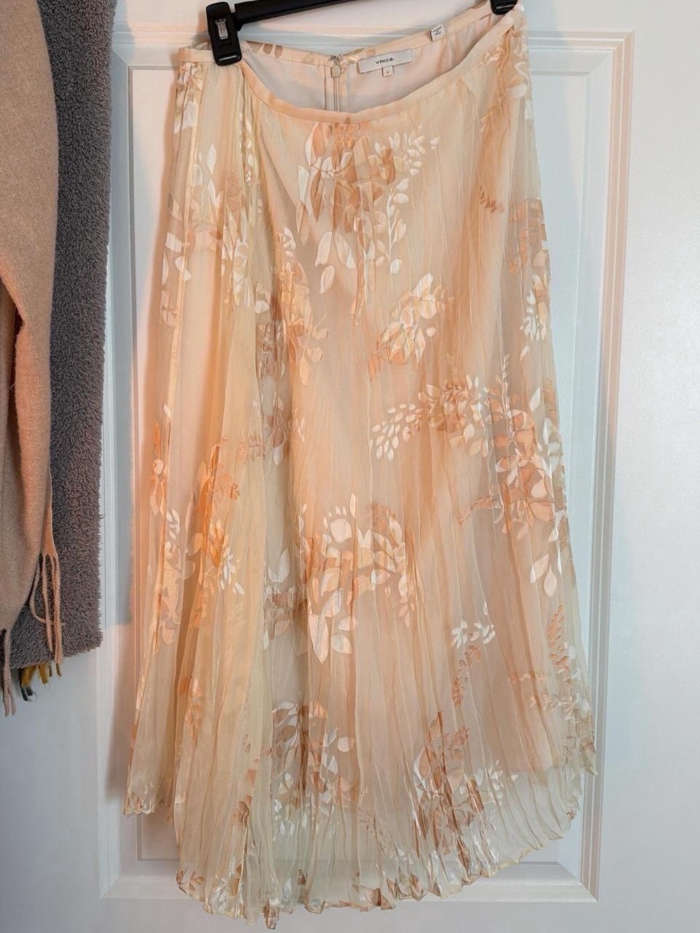 Vince Peach-Blush Floral Pleated Midi Skirt